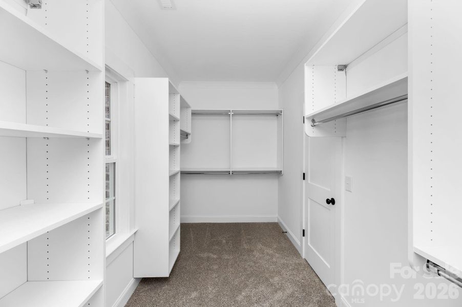 Image 47 of a home in .