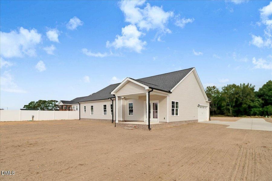 05-102 Chester Pl-5