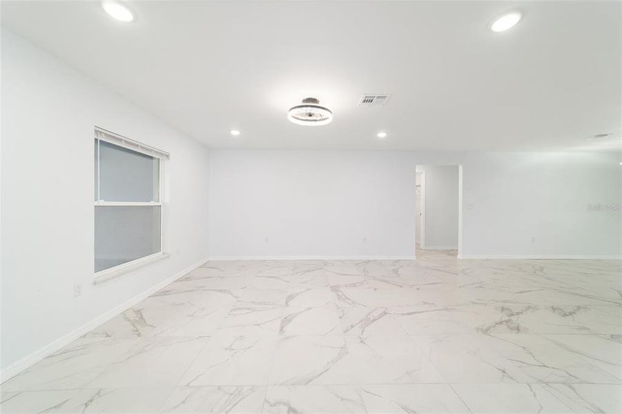 Spacious, unfurnished interior of a new home in , Dunnellon (Image 29). Spacious, unfurnished interior of a new home in , Dunnellon (Image 29).