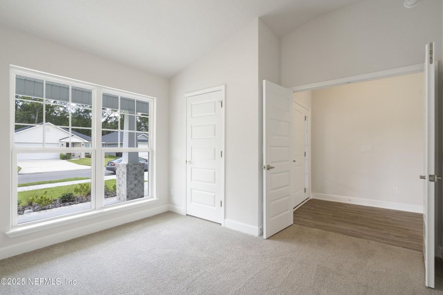 Image 19 of a home in Summerglen.