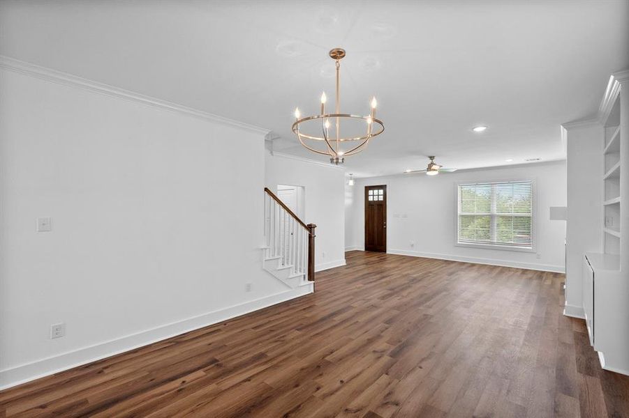 Spacious, unfurnished interior of a new home in Heritage Towne, Midlothian (Image 19).