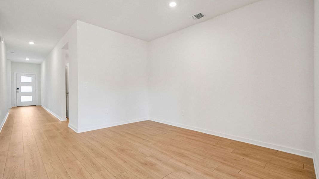 Spacious, unfurnished interior of a new home in Trails at Wildhorse, Austin (Image 20).