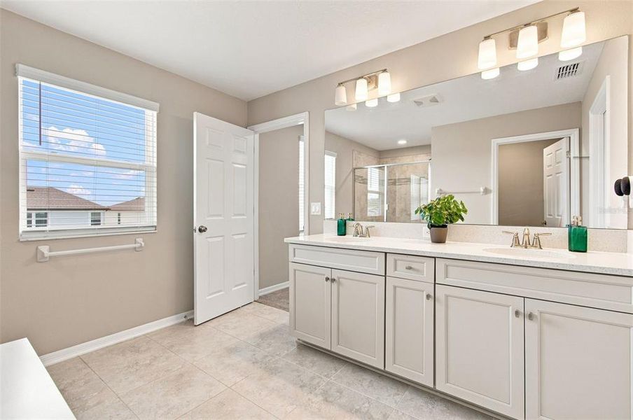 Furnished interior view inside a new home in Epperson, Wesley Chapel (Image 36). Furnished interior view inside a new home in Epperson, Wesley Chapel (Image 36).