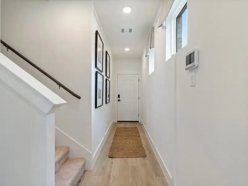Spacious, unfurnished interior of a new home in Lake Park Villas, Wylie (Image 23). Spacious, unfurnished interior of a new home in Lake Park Villas, Wylie (Image 23).