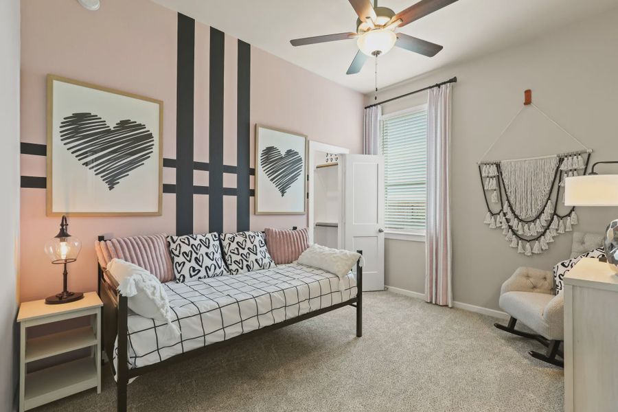 Representative furnished interior of a home built from the Oxford by Chesmar Homes in Newhaven, Manor (Image 15).
