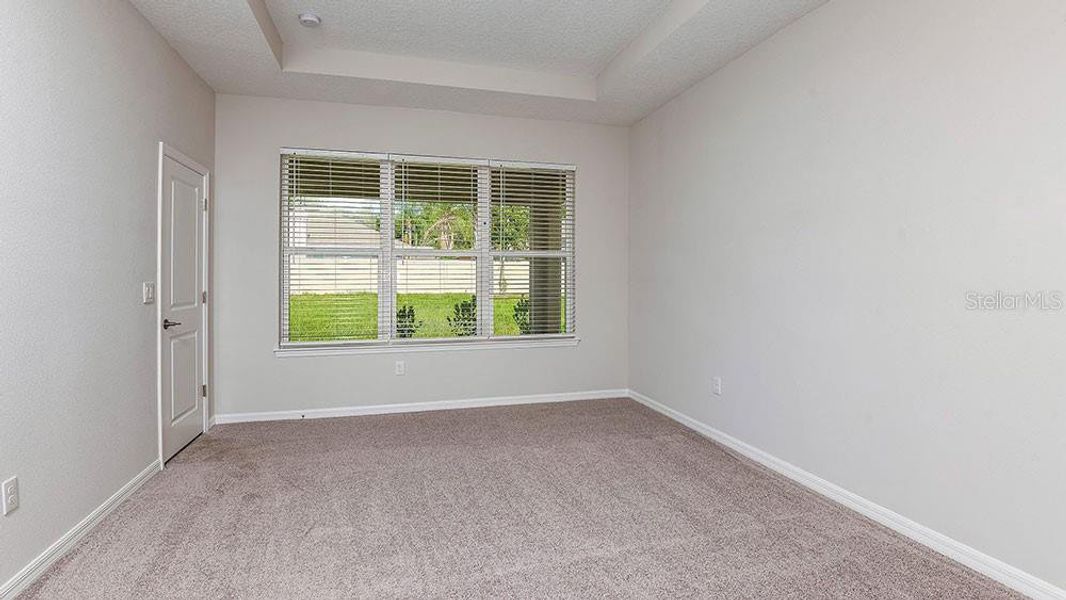 Spacious, unfurnished interior of a new home in Palms at Coasterra, Palmetto (Image 8).