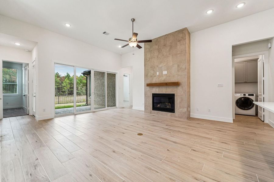 Spacious, unfurnished interior of a new home in Kresston, Montgomery (Image 21).