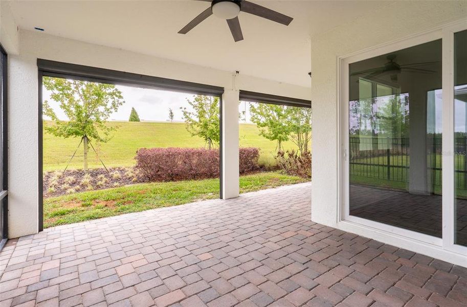 Exterior details and patio area of a home in Willow Ridge, Montverde (Image 23).