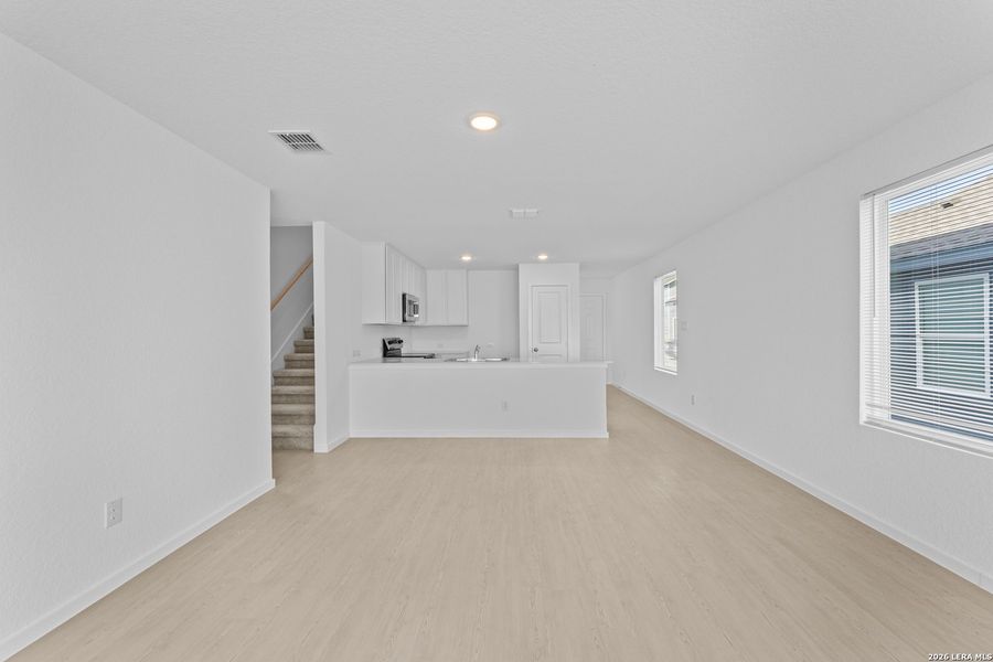 Spacious, unfurnished interior of a new home in Hidden Oasis, San Antonio (Image 23). Spacious, unfurnished interior of a new home in Hidden Oasis, San Antonio (Image 23).