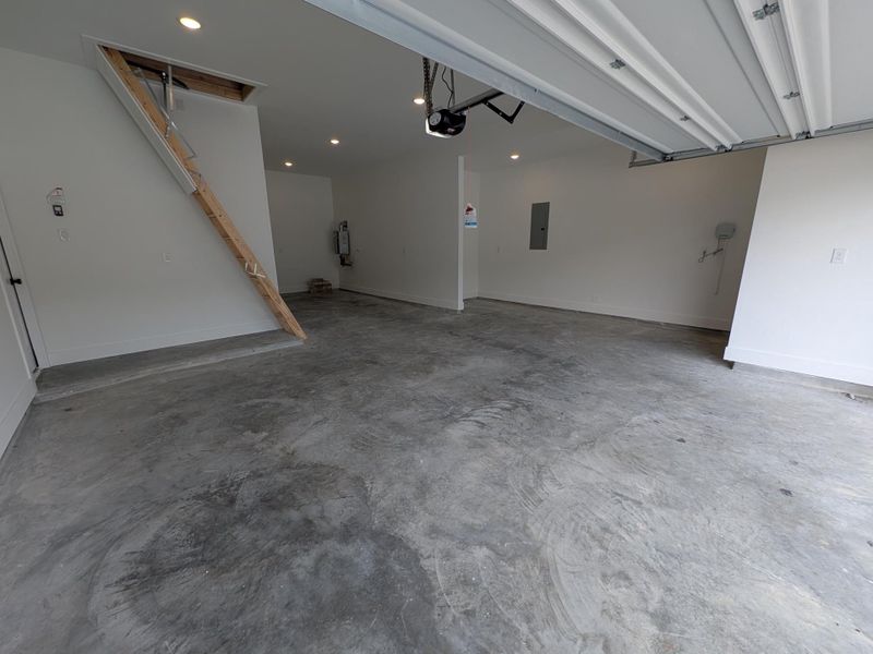 Spacious, unfurnished interior of a new home in Artavia, Conroe (Image 13).