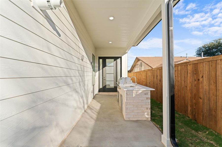 Exterior details and patio area of a home in , Dallas (Image 26).