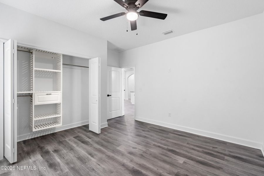 Spacious, unfurnished interior of a new home in , Jacksonville (Image 32).