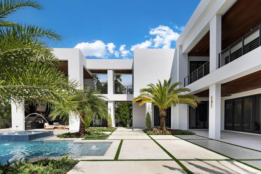 Image 58 of a home in .