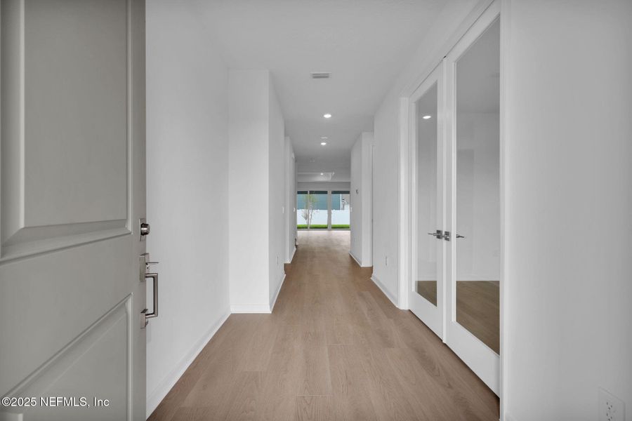 Spacious, unfurnished interior of a new home in The Preserve at Bannon Lakes, St. Augustine (Image 15). Spacious, unfurnished interior of a new home in The Preserve at Bannon Lakes, St. Augustine (Image 15).