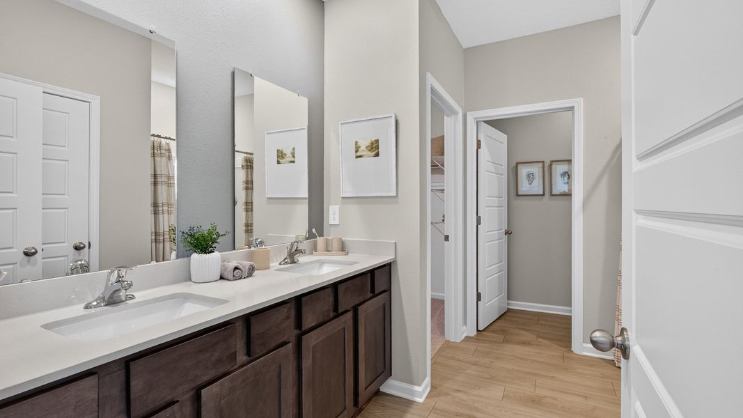 Furnished interior view inside a new home in Copes Landing, Jacksonville (Image 15).