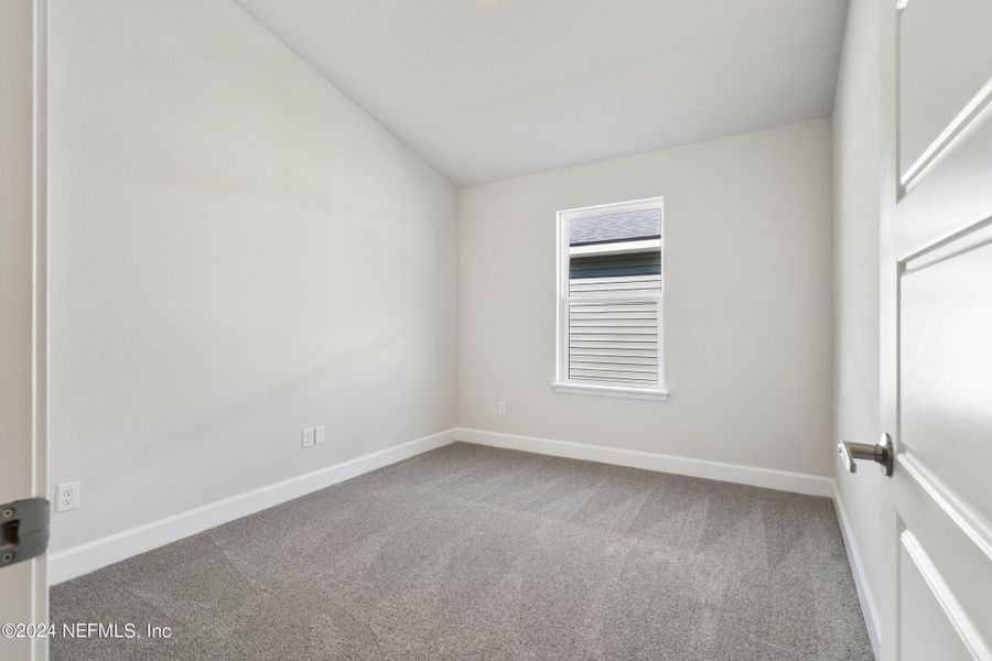 Spacious, unfurnished interior of a new home in Summerglen, Jacksonville (Image 20).