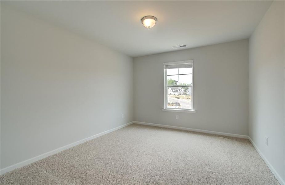 Spacious, unfurnished interior of a new home in Cooper Park, McDonough (Image 9).