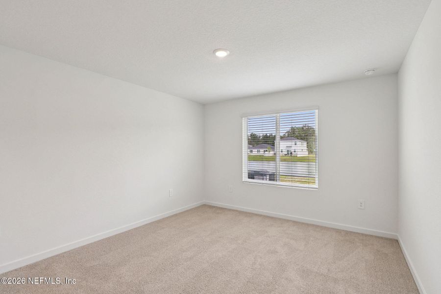Spacious, unfurnished interior of a new home in Kings Preserve, Jacksonville (Image 14).