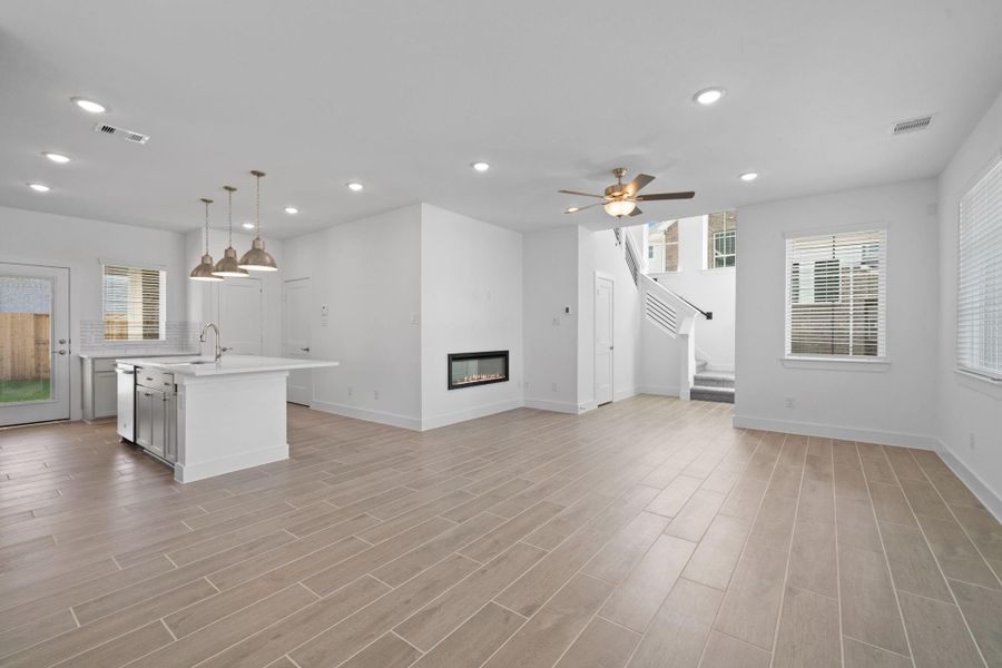 Spacious, unfurnished interior of a new home in Meridiana, Manvel (Image 23). Spacious, unfurnished interior of a new home in Meridiana, Manvel (Image 23).