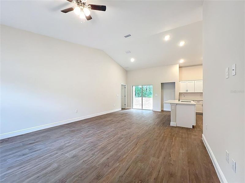 Spacious, unfurnished interior of a new home in , Citrus Springs (Image 28). Spacious, unfurnished interior of a new home in , Citrus Springs (Image 28).