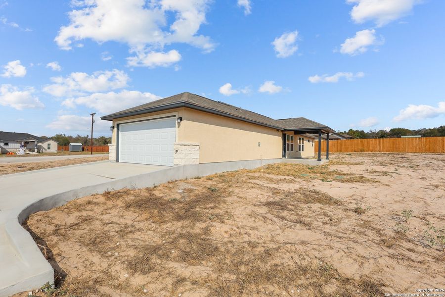 Site preparation for new homesites in , Poteet (Image 35).