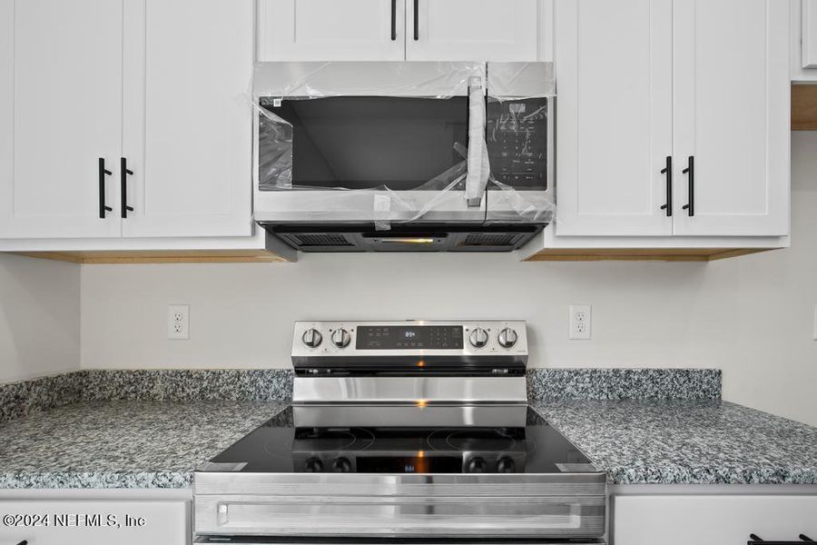Close-up of interior finishes inside a home in , Jacksonville (Image 19).