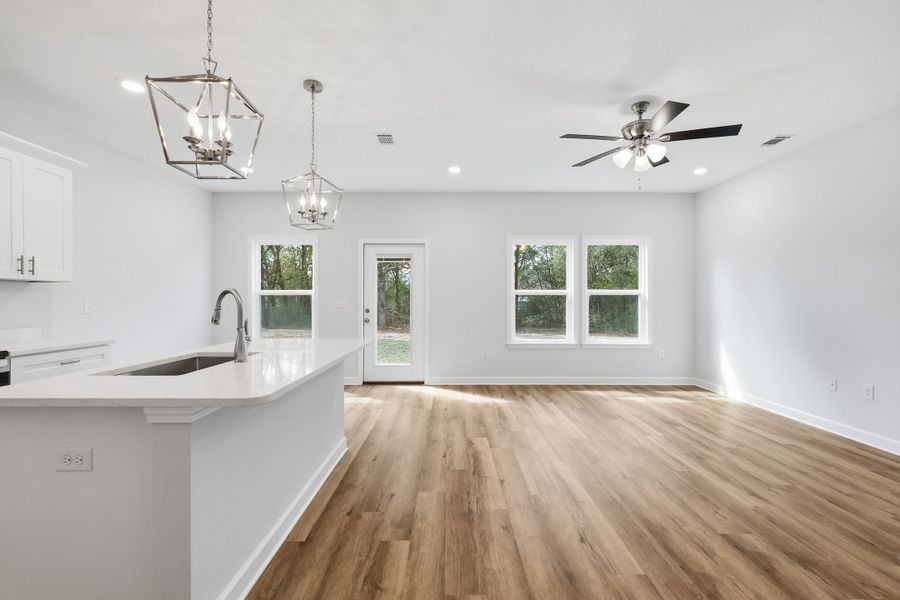 Spacious, unfurnished interior of a new home in , Crestview (Image 26).