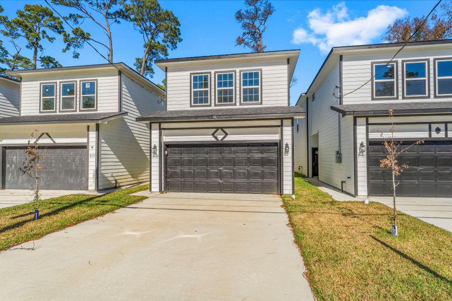 Front exterior of a new home in , Houston, TX, highlighting curb appeal (Image 1). Front exterior of a new home in , Houston, TX, highlighting curb appeal (Image 1).