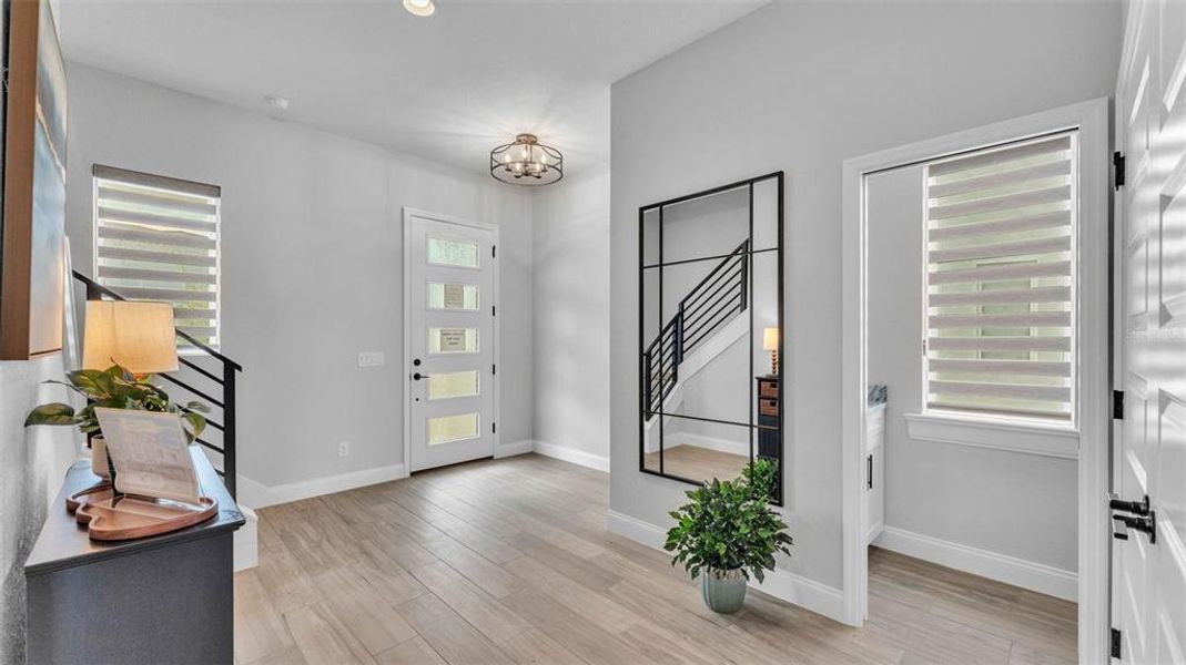 Furnished interior view inside a new home in , Lakeland (Image 10).