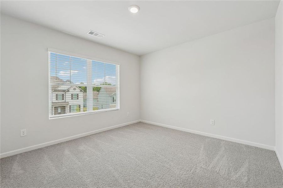 Spacious, unfurnished interior of a new home in , Dallas (Image 28).