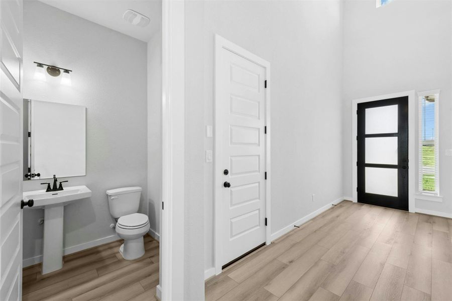 Furnished interior view inside a new home in East View Farms, Georgetown (Image 10).