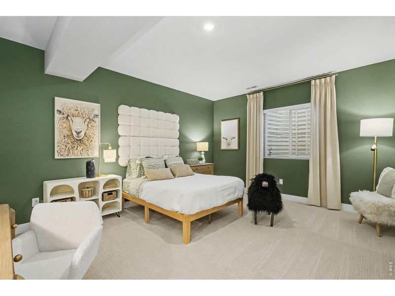Furnished interior view inside a new home in Farmstead, Berthoud (Image 34).