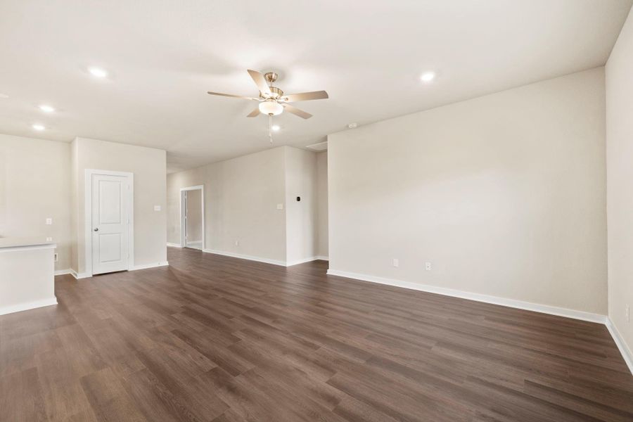 Spacious, unfurnished interior of a new home in Windrose Green, Angleton (Image 25).