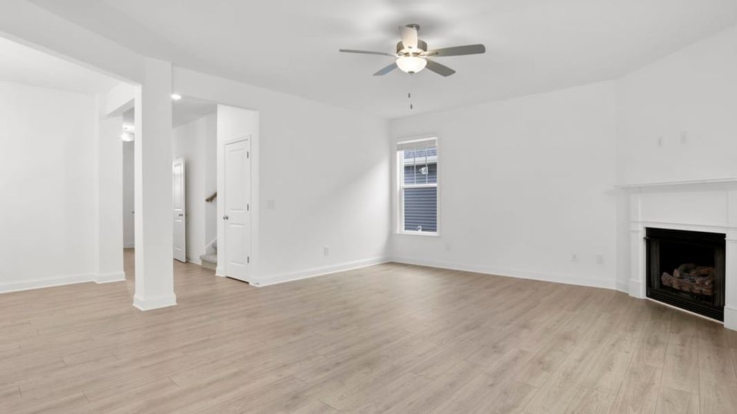 Spacious, unfurnished interior of a new home in Briargate, Fountain Inn (Image 22).