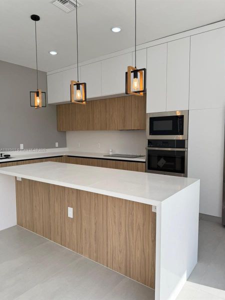 Furnished interior view inside a new home in , Cape Coral (Image 11).