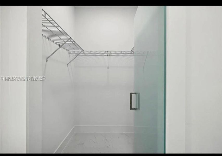 Image 7 of a home in . Image 7 of a home in .