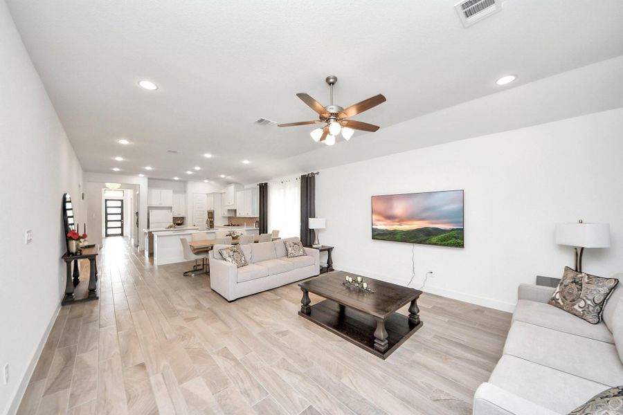 Image 18 of a home in Bridgeland 45'. Image 18 of a home in Bridgeland 45'.