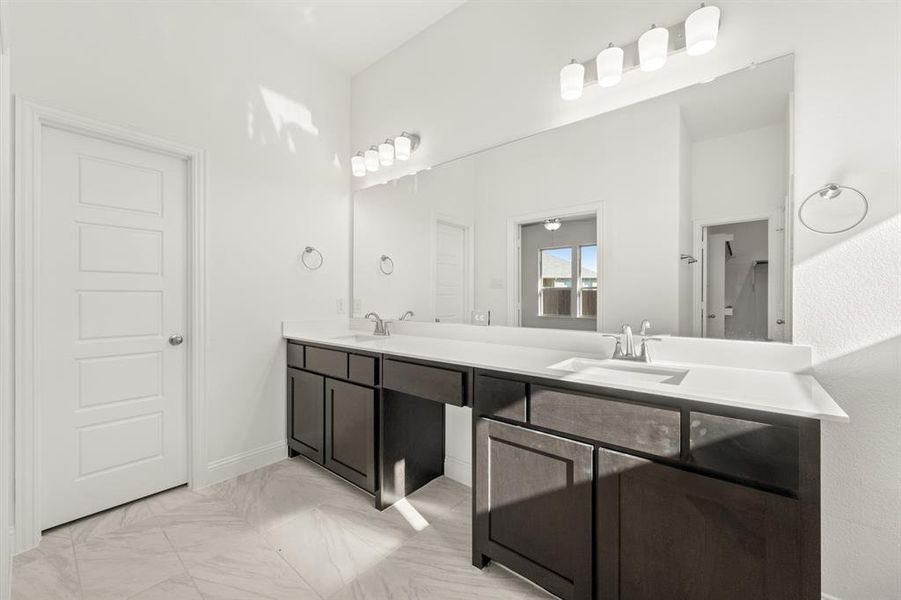 966 Richard Pittman- Primary Suite-4