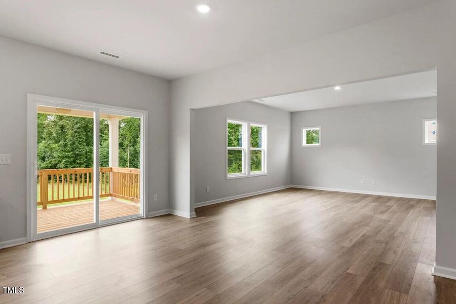 135 Cordoba Dr Photos-10 (Medium)