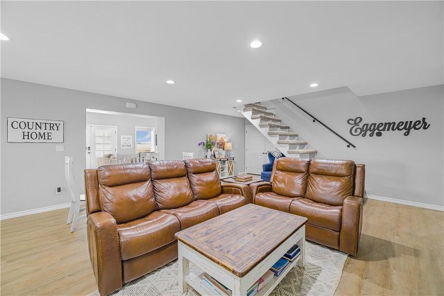 Furnished interior view inside a new home in , Yoakum (Image 9).