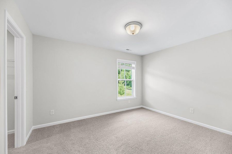 Spacious, unfurnished interior of a new home in Sweetgrass Station, Summerville (Image 21). Spacious, unfurnished interior of a new home in Sweetgrass Station, Summerville (Image 21).