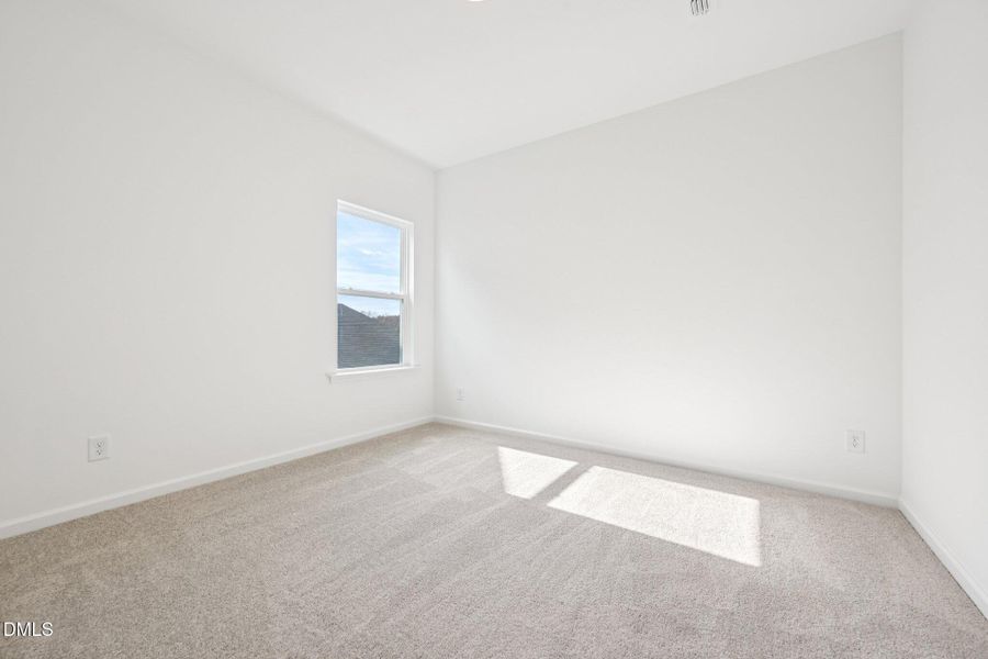 32-web-or-mls-N Stone Ml Trl-S2611-032 32-web-or-mls-N Stone Ml Trl-S2611-032