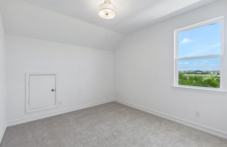 Secondary bedroom