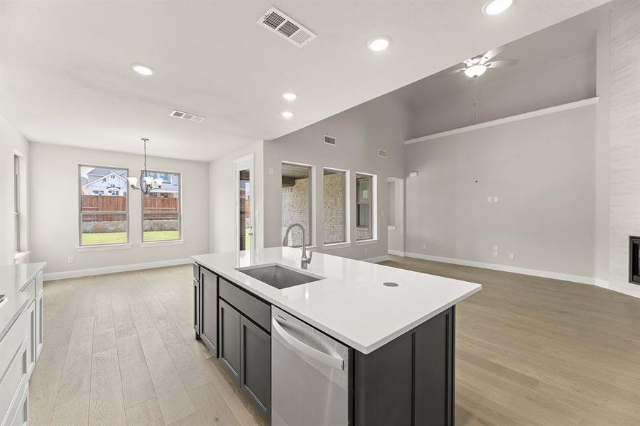 13. 4281 Berylline - Kitchen (3)