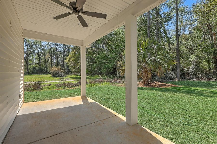 Exterior details and patio area of a home in , Walterboro (Image 3).