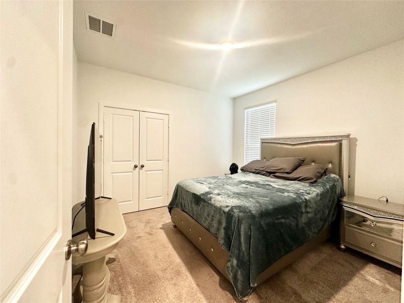 Furnished interior view inside a new home in , Tomball (Image 14).