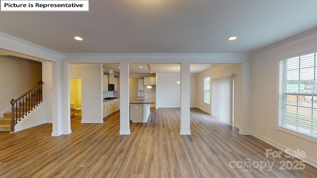 Spacious, unfurnished interior of a new home in Sylvan Creek, Denver (Image 31).