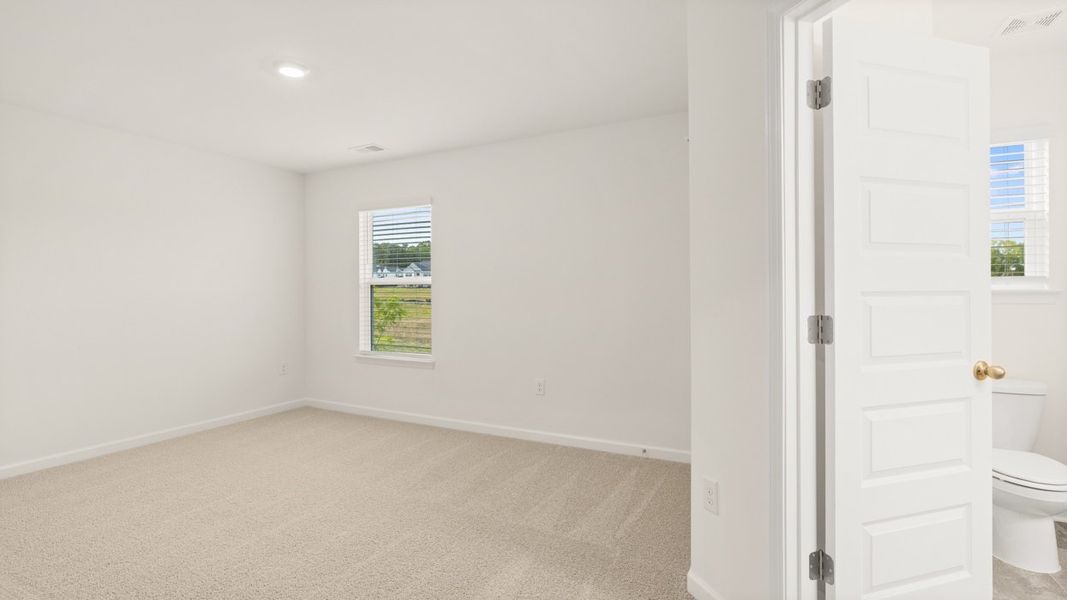 Spacious, unfurnished interior of a new home in Wildwood, Covington (Image 32).