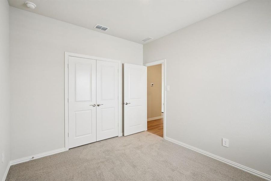 Photo is not of the actual home, but is an inspirational photo of builder’s model home and may depict options, furnishings, and/or decorator features that are not included. Photo is not of the actual home, but is an inspirational photo of builder’s model home and may depict options, furnishings, and/or decorator features that are not included.