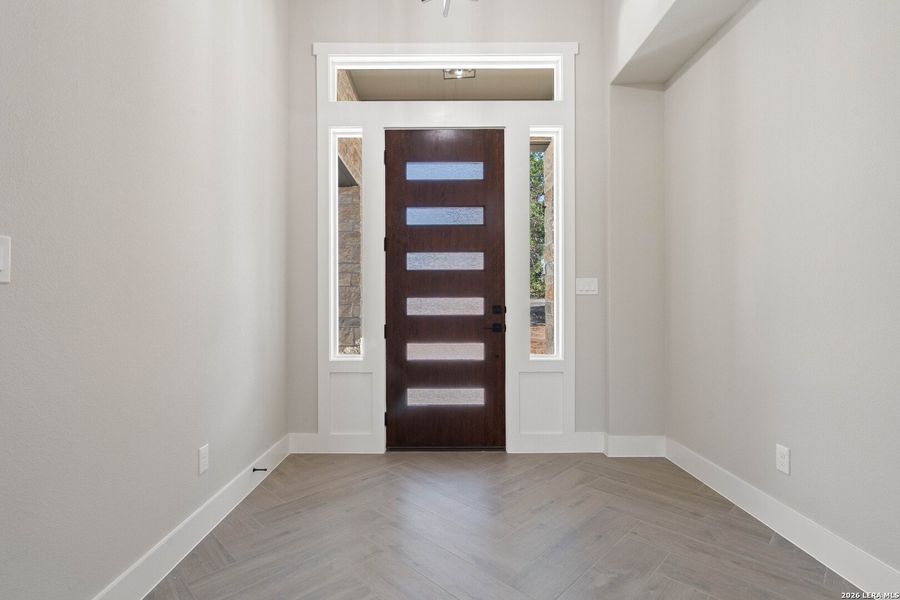 Spacious, unfurnished interior of a new home in , Spring Branch (Image 36). Spacious, unfurnished interior of a new home in , Spring Branch (Image 36).